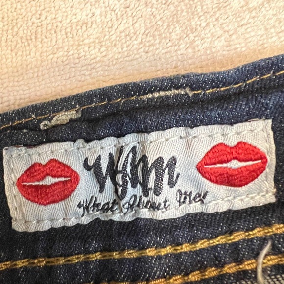 NWT What About Me 'WAM' Womens Denim Jeans 16/17W Distressed Embroidered Stretch - Picture 2 of 8